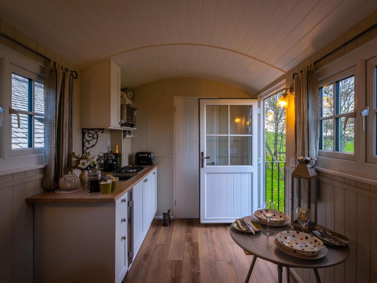 The Pleasant Hut At Mountpleasant Farm Villa Ulverston Exteriör bild